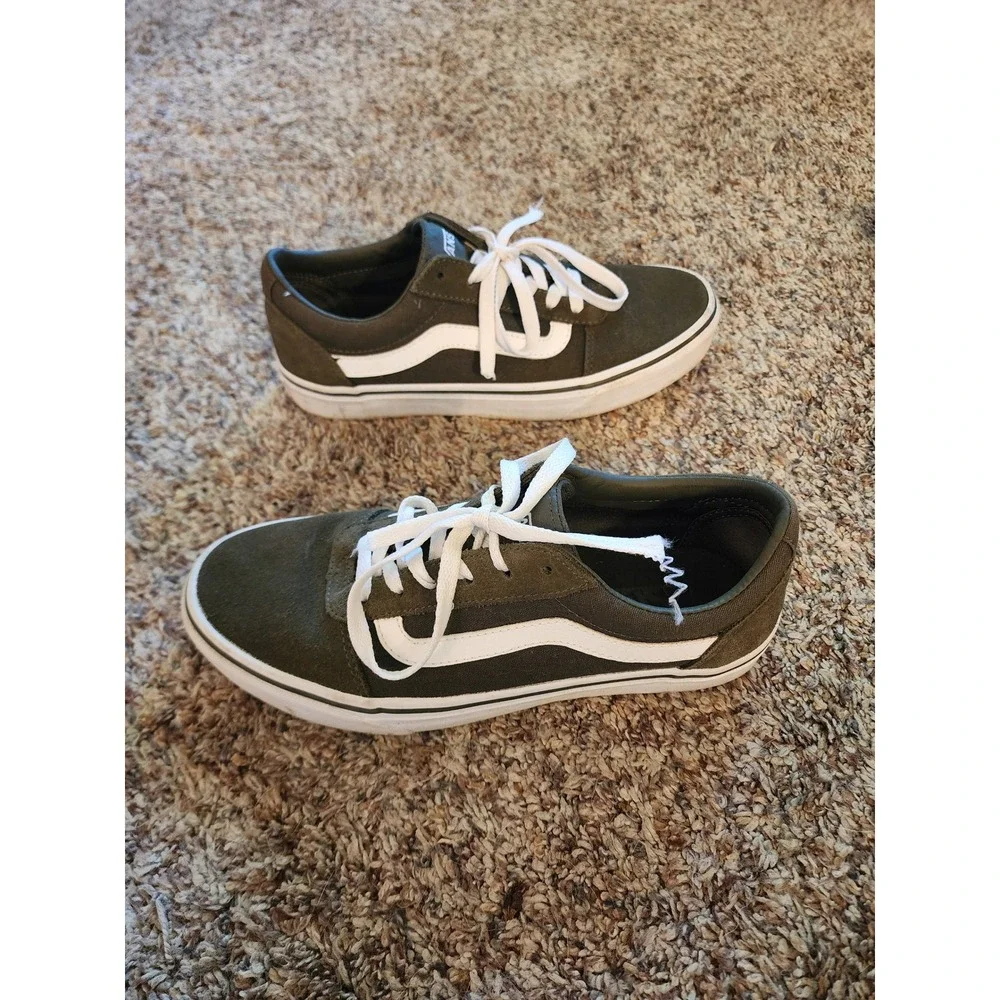 Vans Ward Low Top Olive Green Suede Canvas Skate Shoes Womens 8 500714